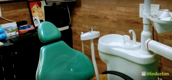 Dr.Mrig's Dental Clinic - Logo