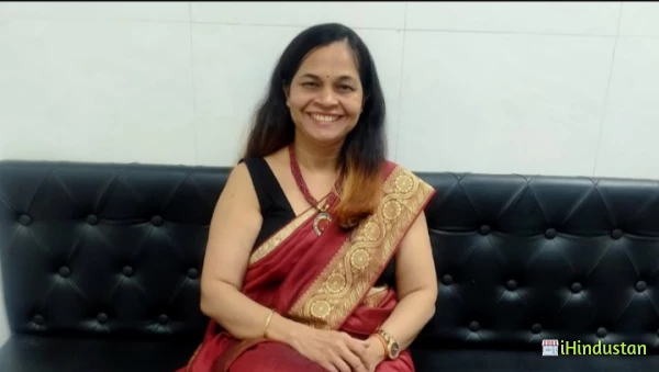 Dr. Mrs Nanda R Kumar - Logo
