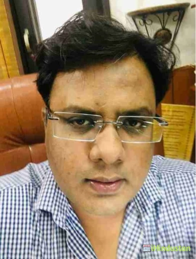 Dr. Namit Singhal - Logo