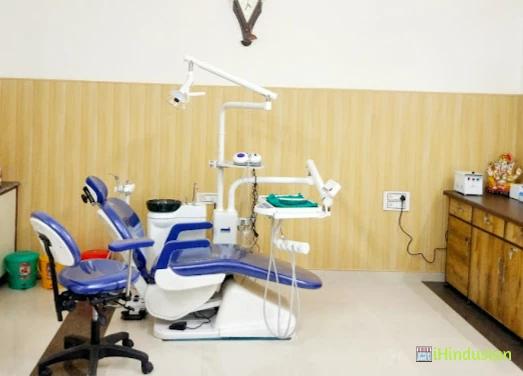 Dr Nataasha's Roots Dental Clinic - Logo