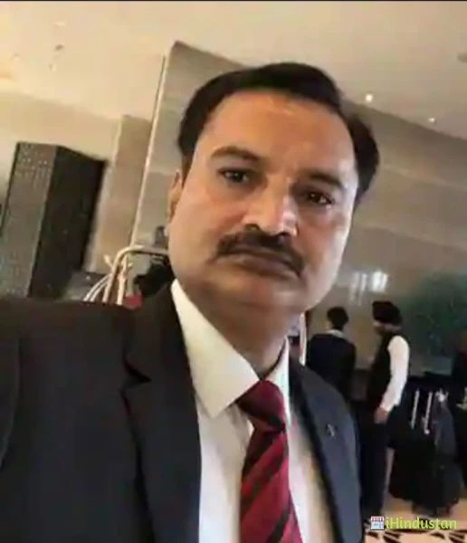 Dr. Navneet Nishchal - Logo