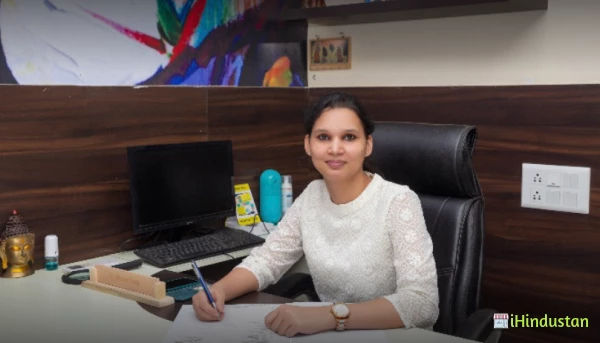 Dr Neha Tyagi - Logo