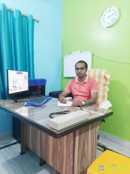 Dr NIRAJ KUMAR - Logo