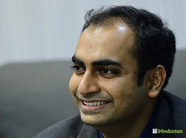 Dr. Niranjan Adhav - Logo