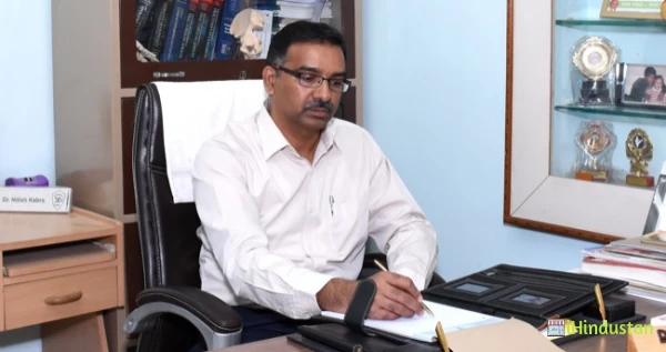 Dr Nitish Kabra - Logo