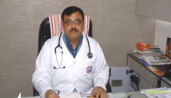Dr. Prashant Solanki - Logo