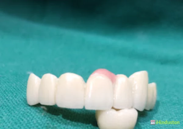 Dr.Prateek Gupta Perfect Smile The Dental Clinic - Logo