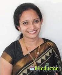 Dr. Raakhee Padival - Logo