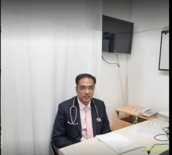 Dr Rajesh Goel - Logo