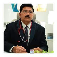 Dr. Ravi Malik - Logo