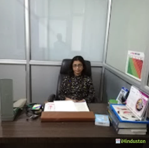 Dr. Richa Women's Clinic - Logo
