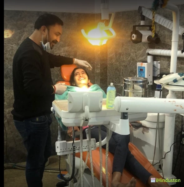 Dr.Rituraj Singh(Dental Surgeon). - Logo