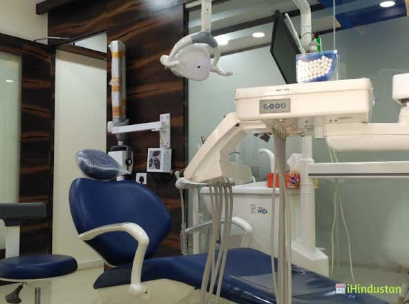 Dr Sulaxana's Dental Clinic - Logo