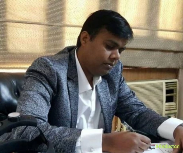 DR VIJAY VERMA - Logo