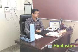 Dr. Vikas Mittal - Logo