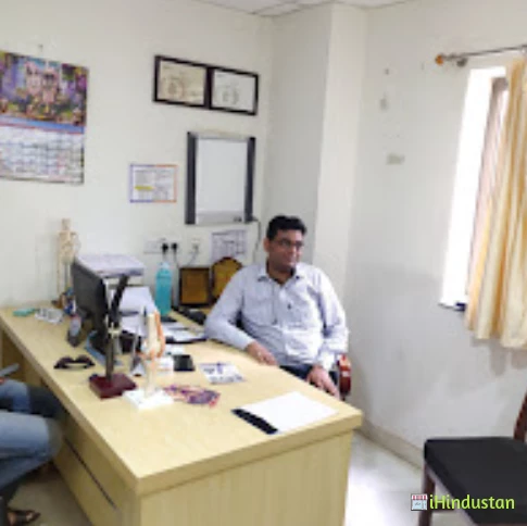 Dr. Vikas Sawla Knee - Logo
