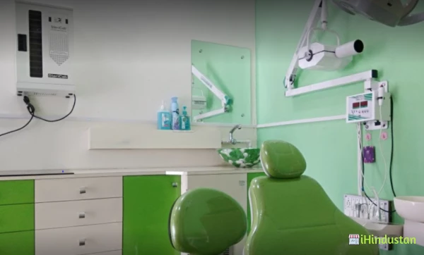 Dr Vinayak's Advance Dental Clinic and Implant Centre - Logo