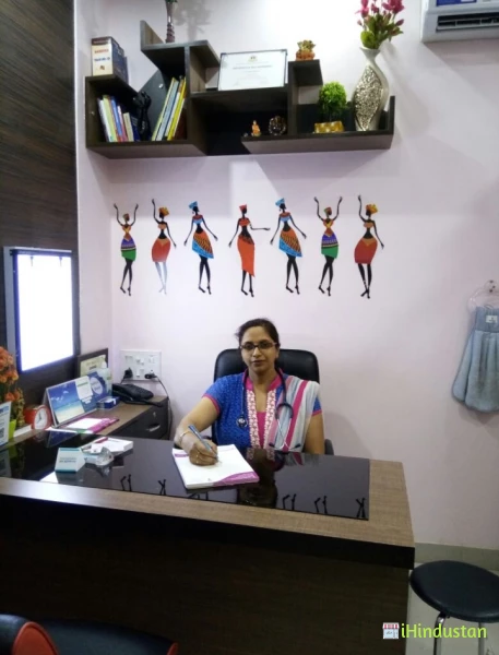 Dr. Vinita Khemani - Logo