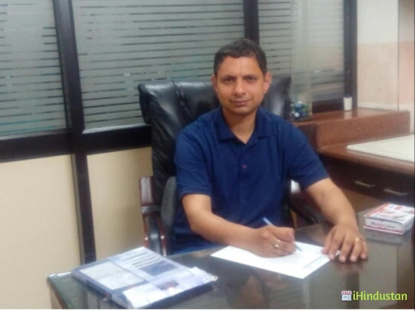 Dr Vivek Verma - Logo