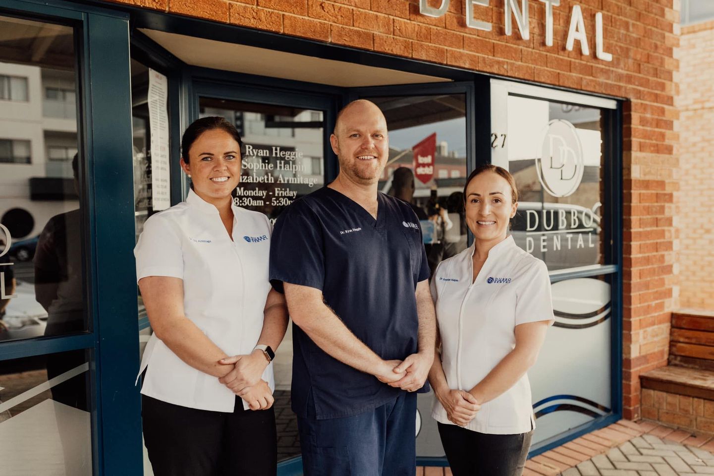 Dubbo Dental - Logo