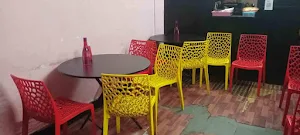 Dude Restaurant - Logo