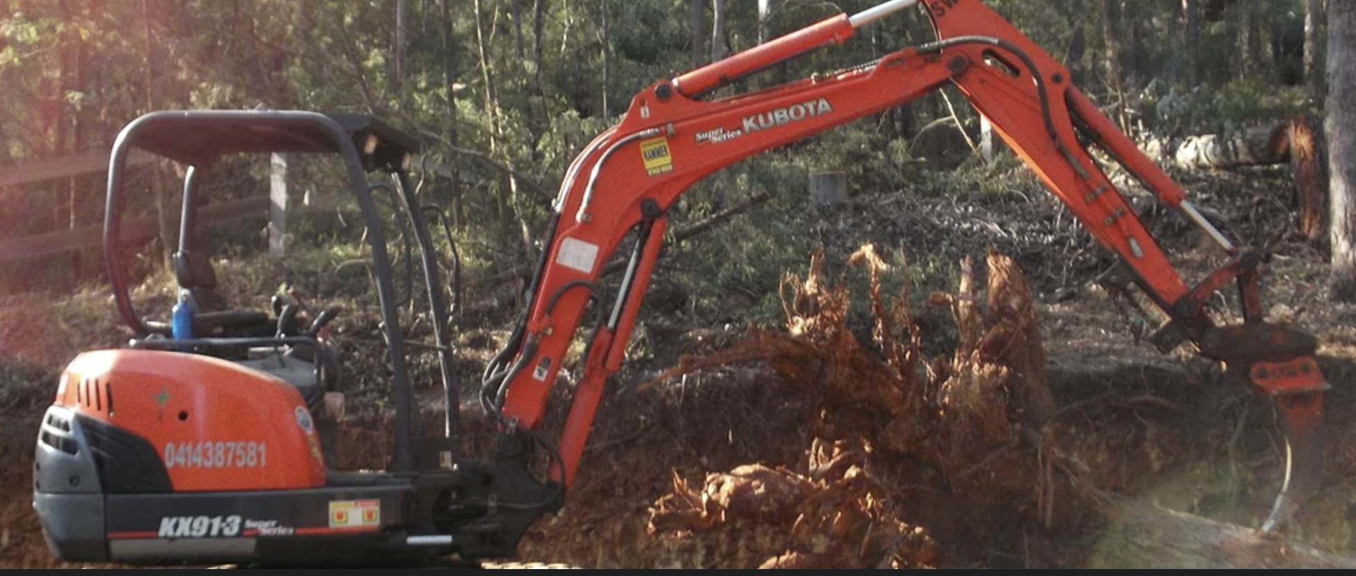 Earthscape Excavating, Bobcat & Earthmoving - Logo