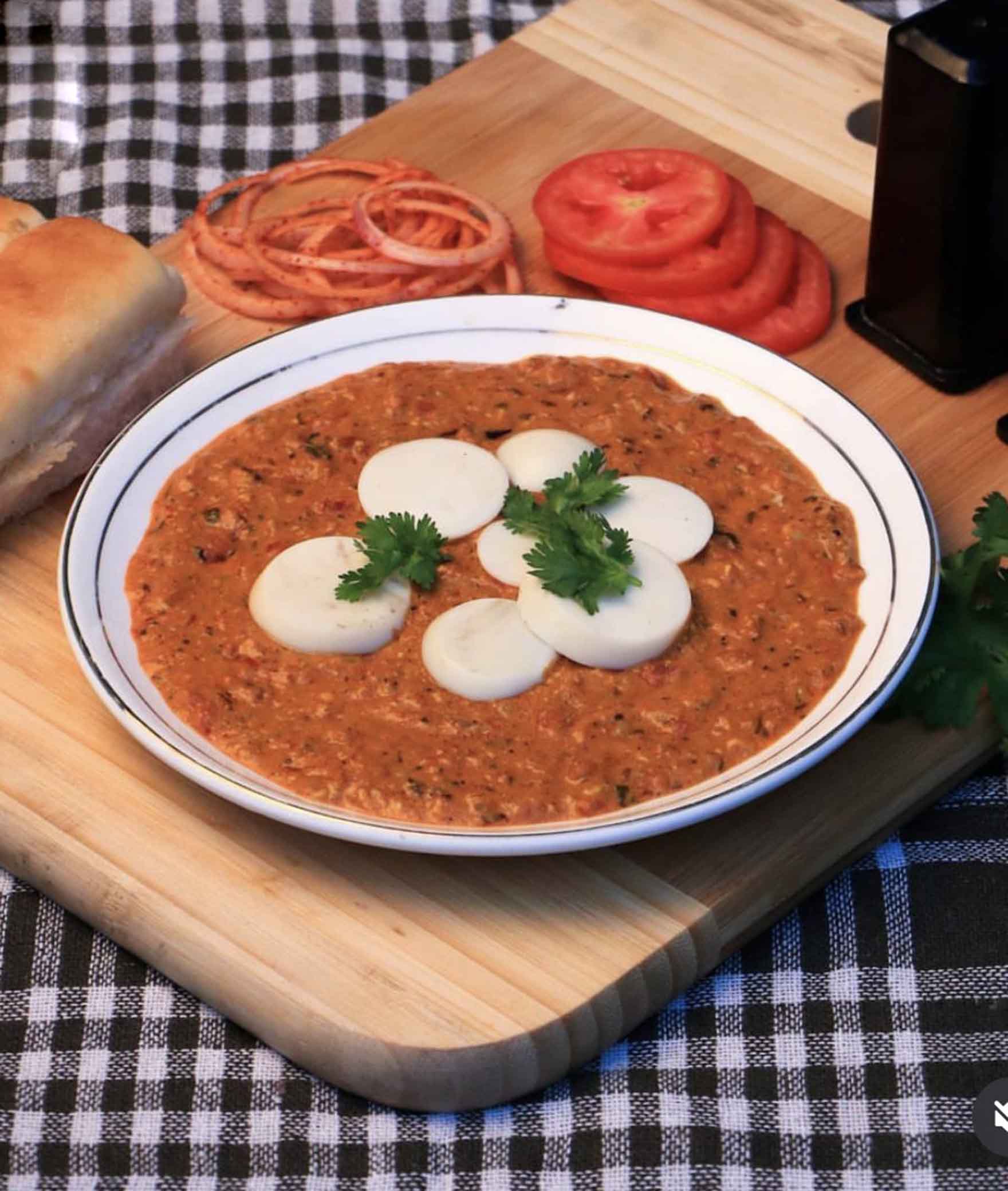 Egg Tadka - Logo