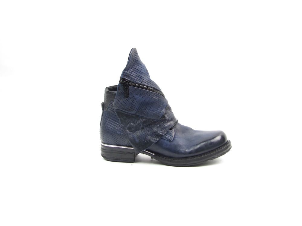 Ego-Trip Shoes - Cover photo