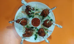 Ekku's Party Food - Logo