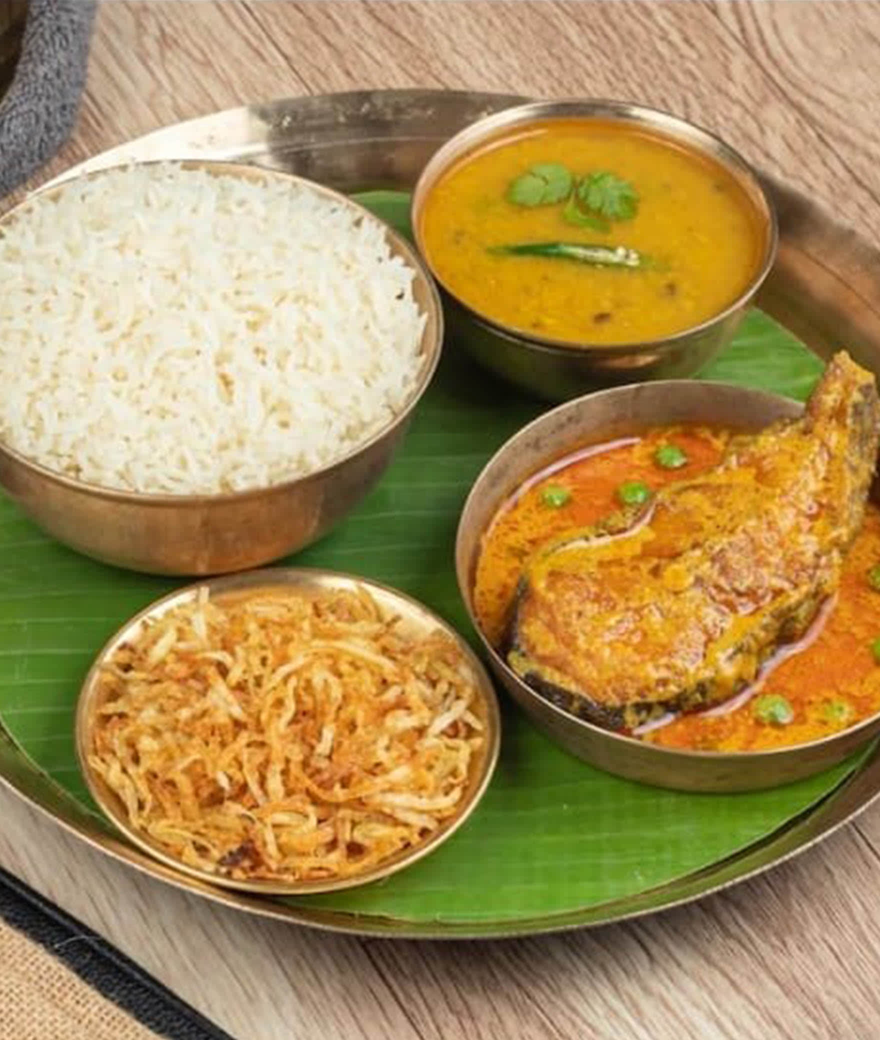 Ekla Chalo Restaurant - Logo