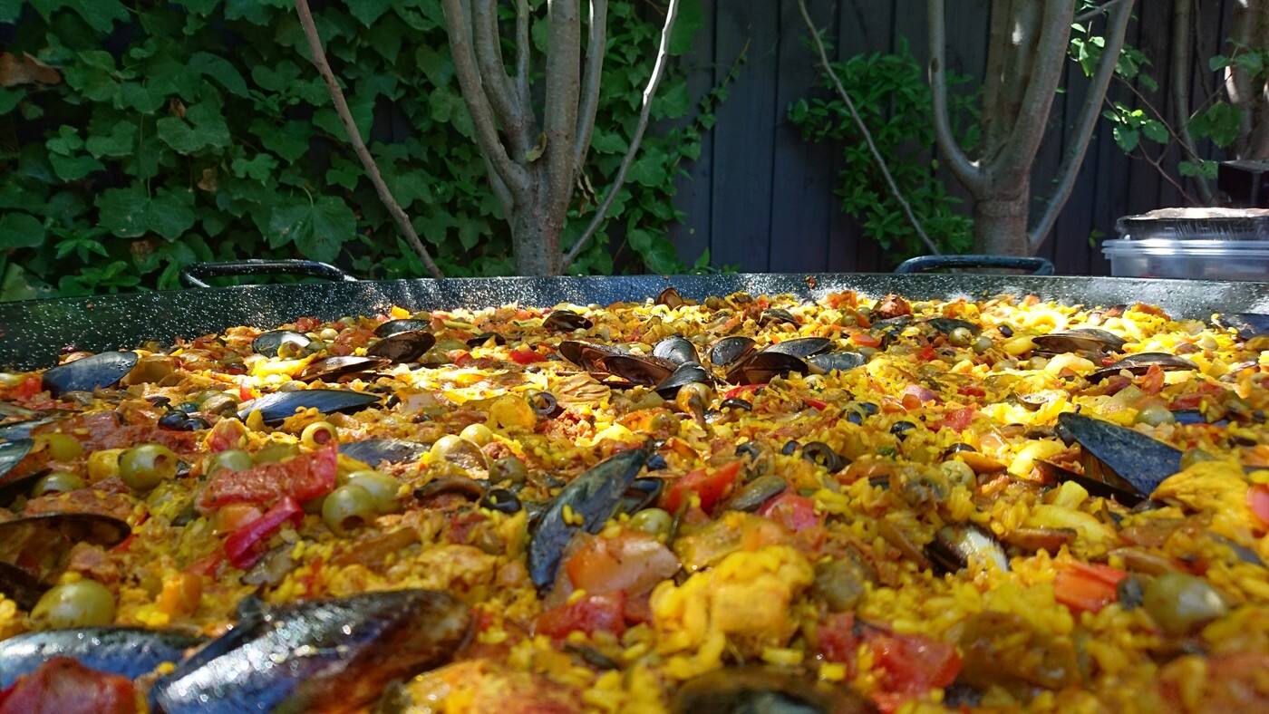 Elena's Paella - Logo