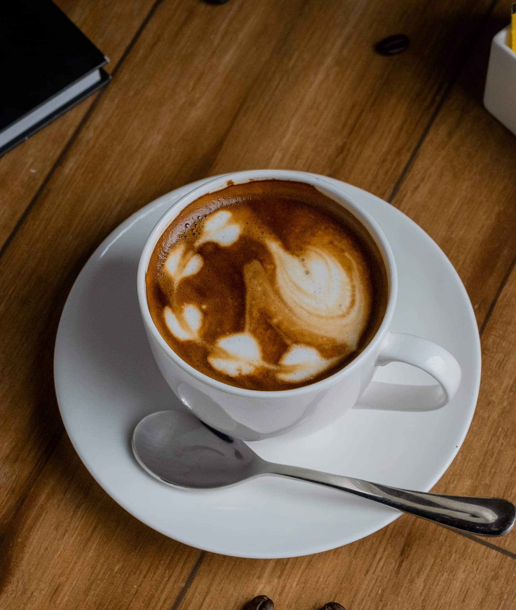 EMYEE CAFE - Logo