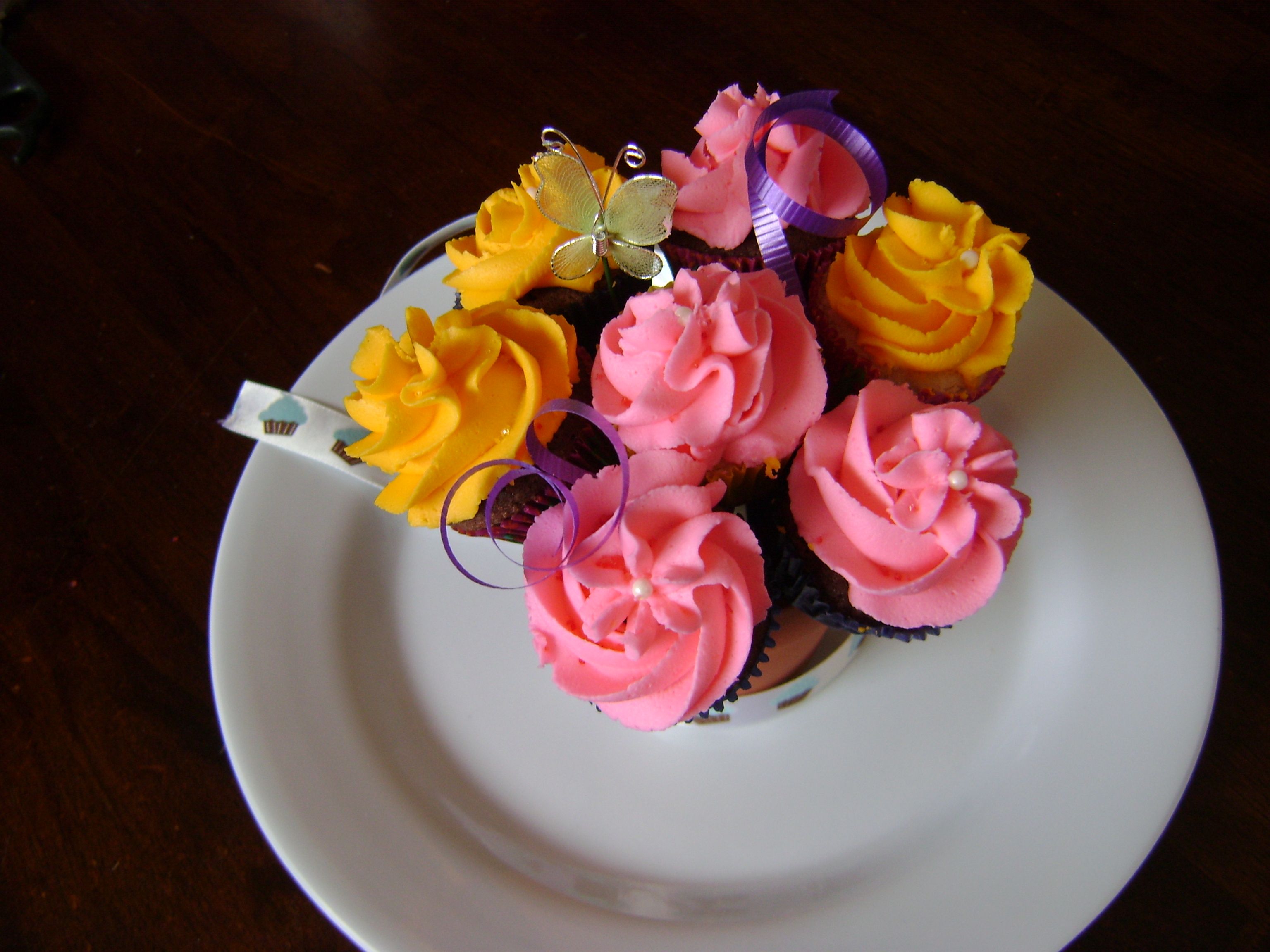 Erin&s;s Sweets &s;N&s; Things - Logo