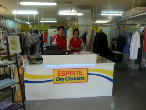 Esprite Dry Cleaners - Logo