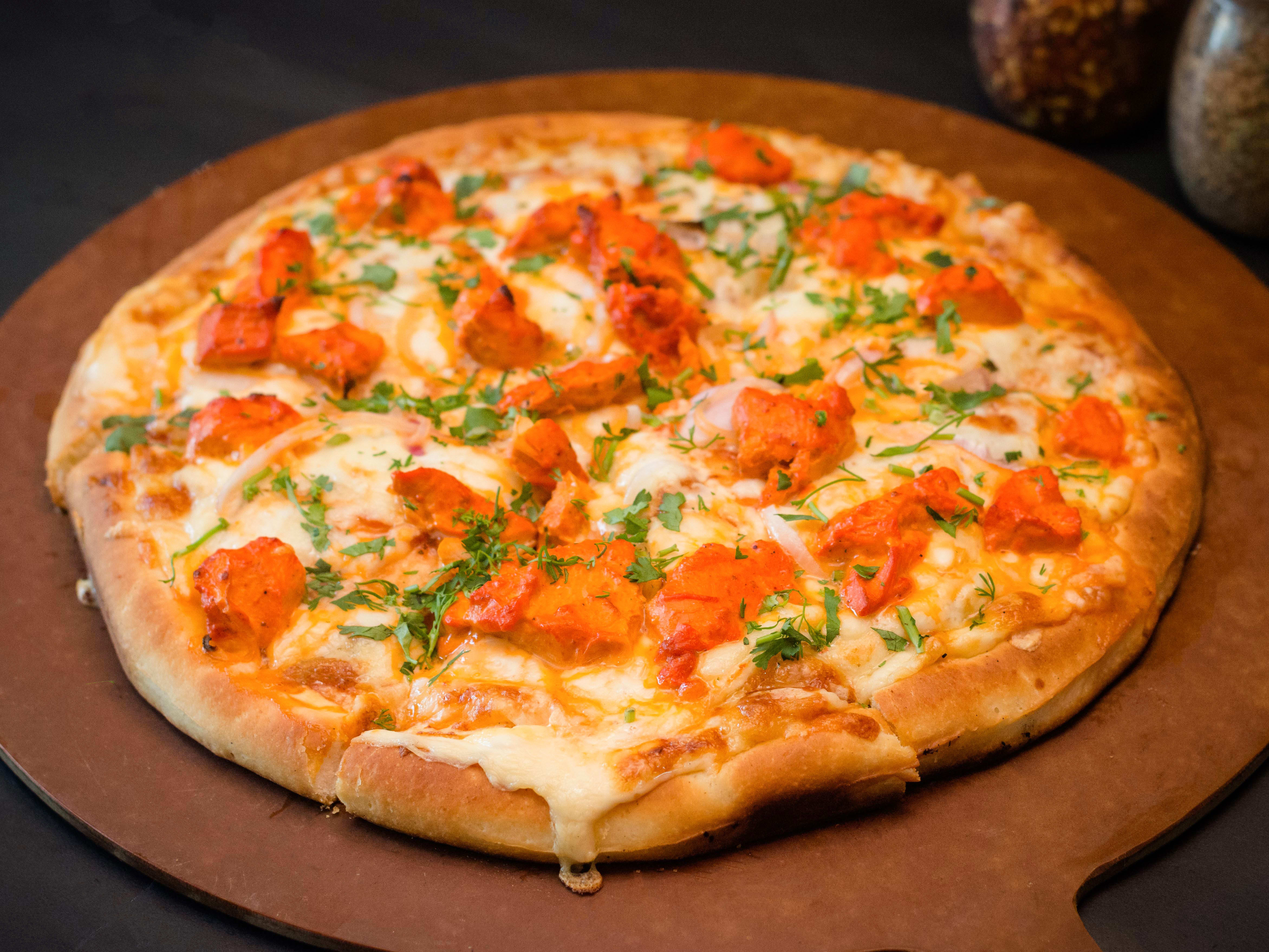Eva's Pizza - Logo