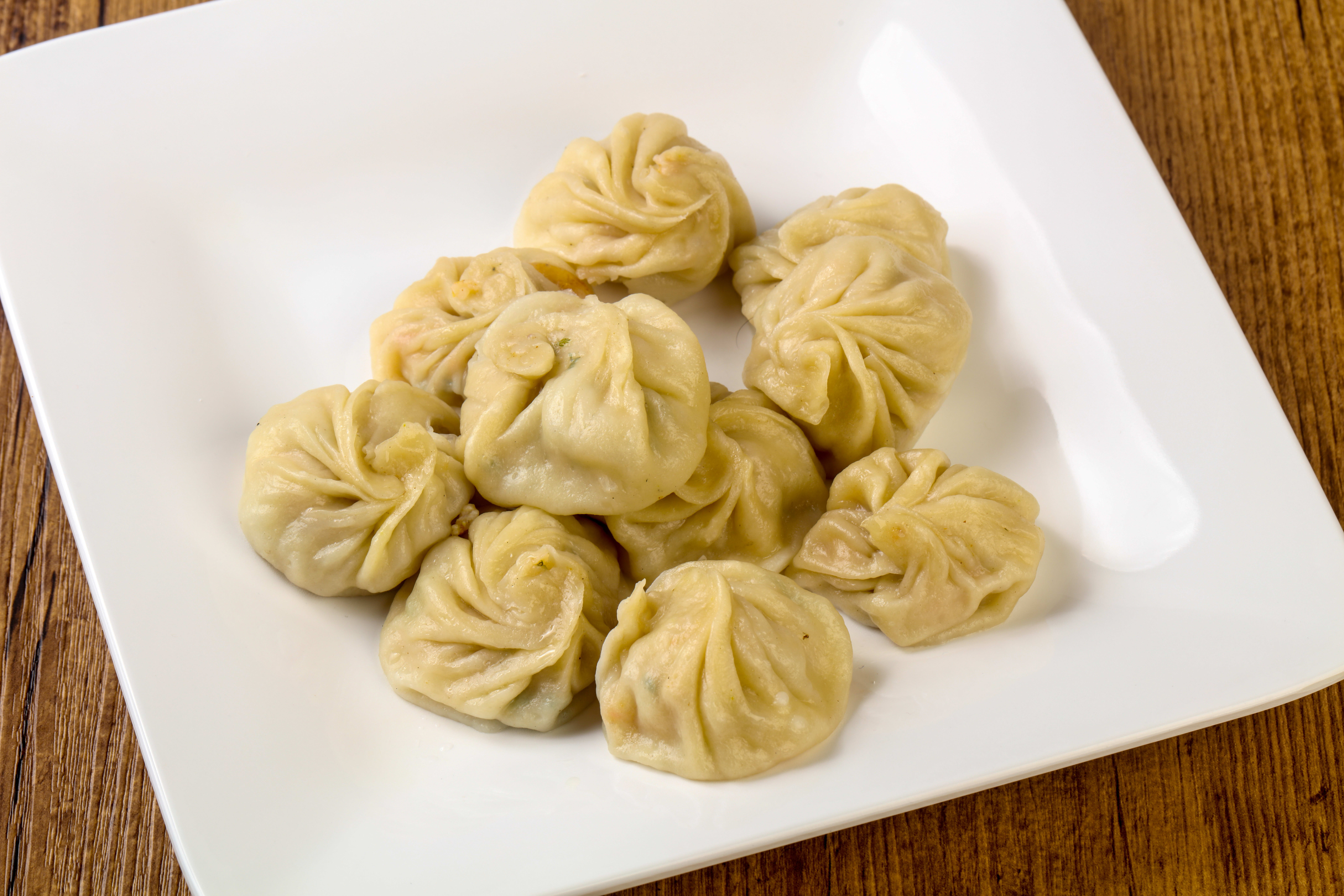 Everest Momos & Chinese Fast Food - Logo