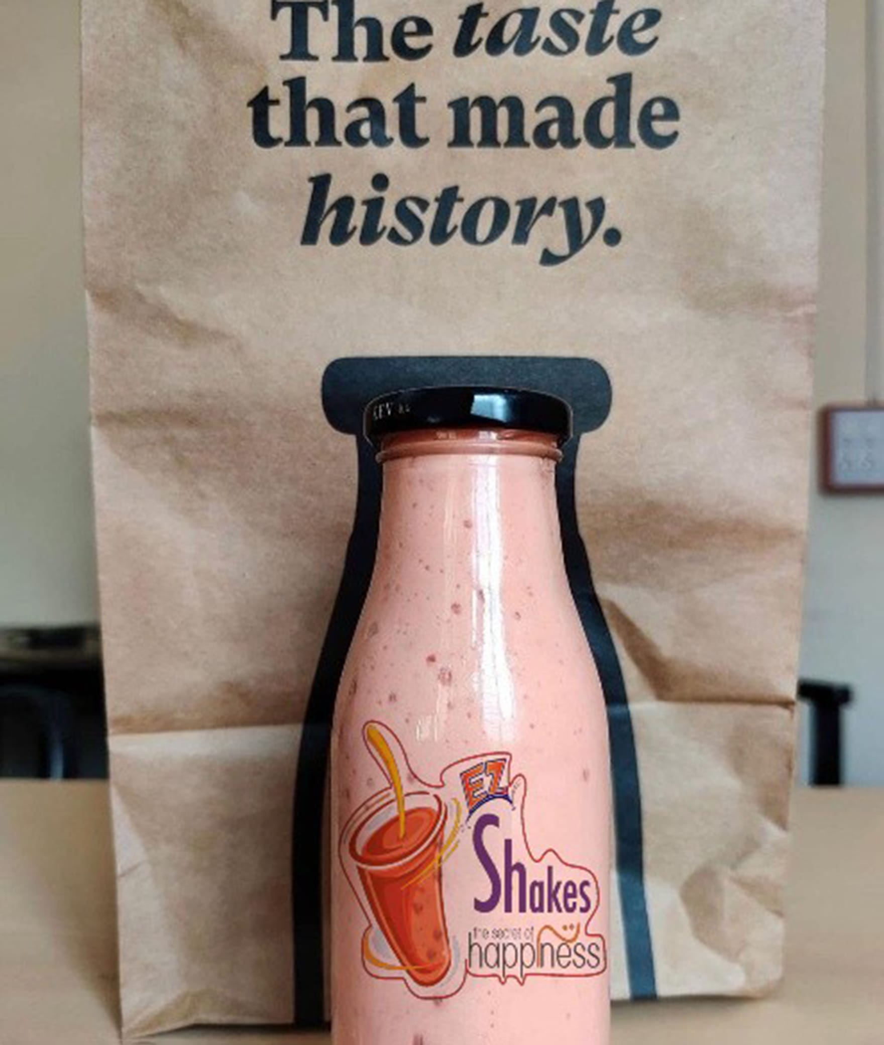 EZ Shakes - Logo