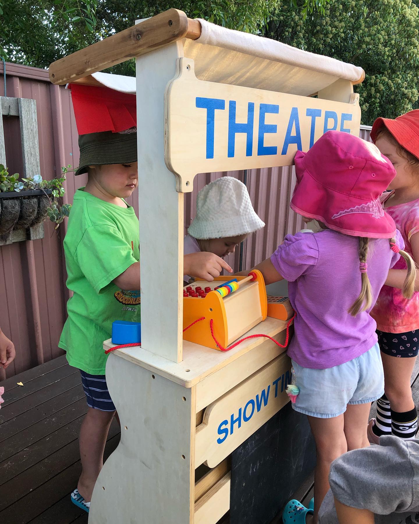 Fairyland Pre-School - Logo