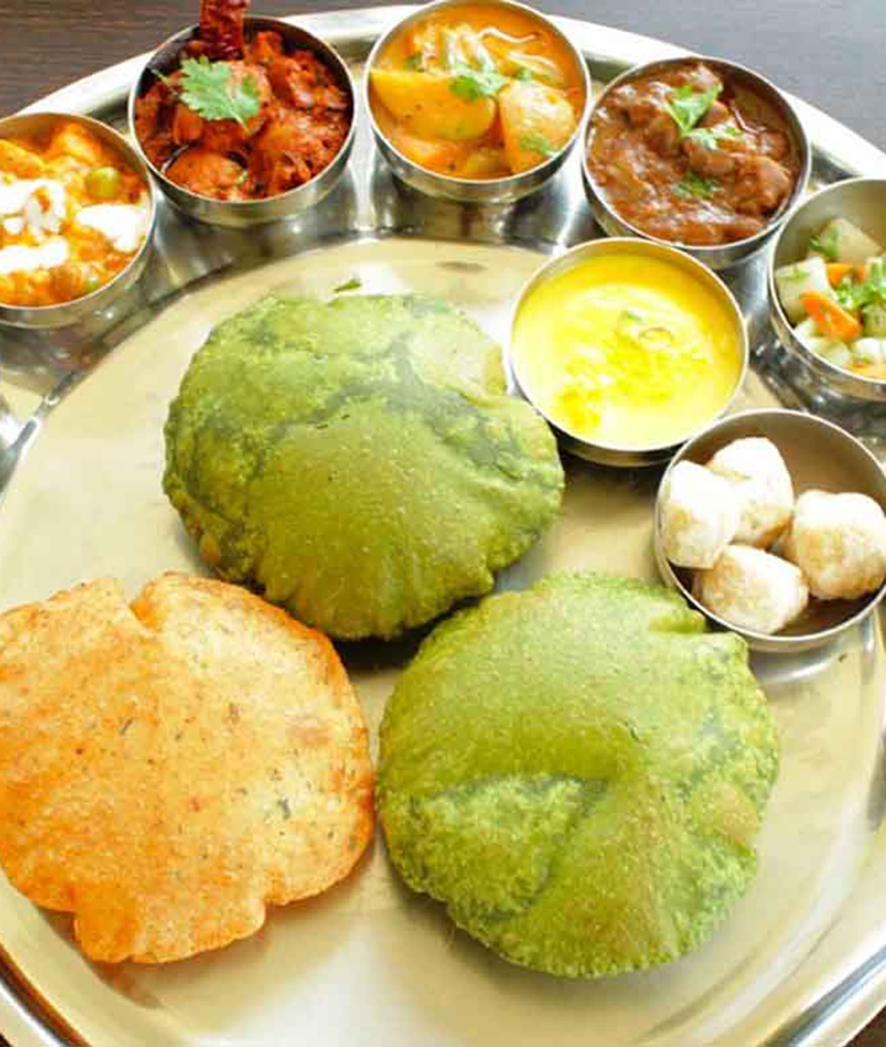 Falahaar Vyanjan & Thali - Logo