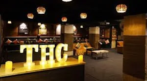 Famous Tea Shop - Logo