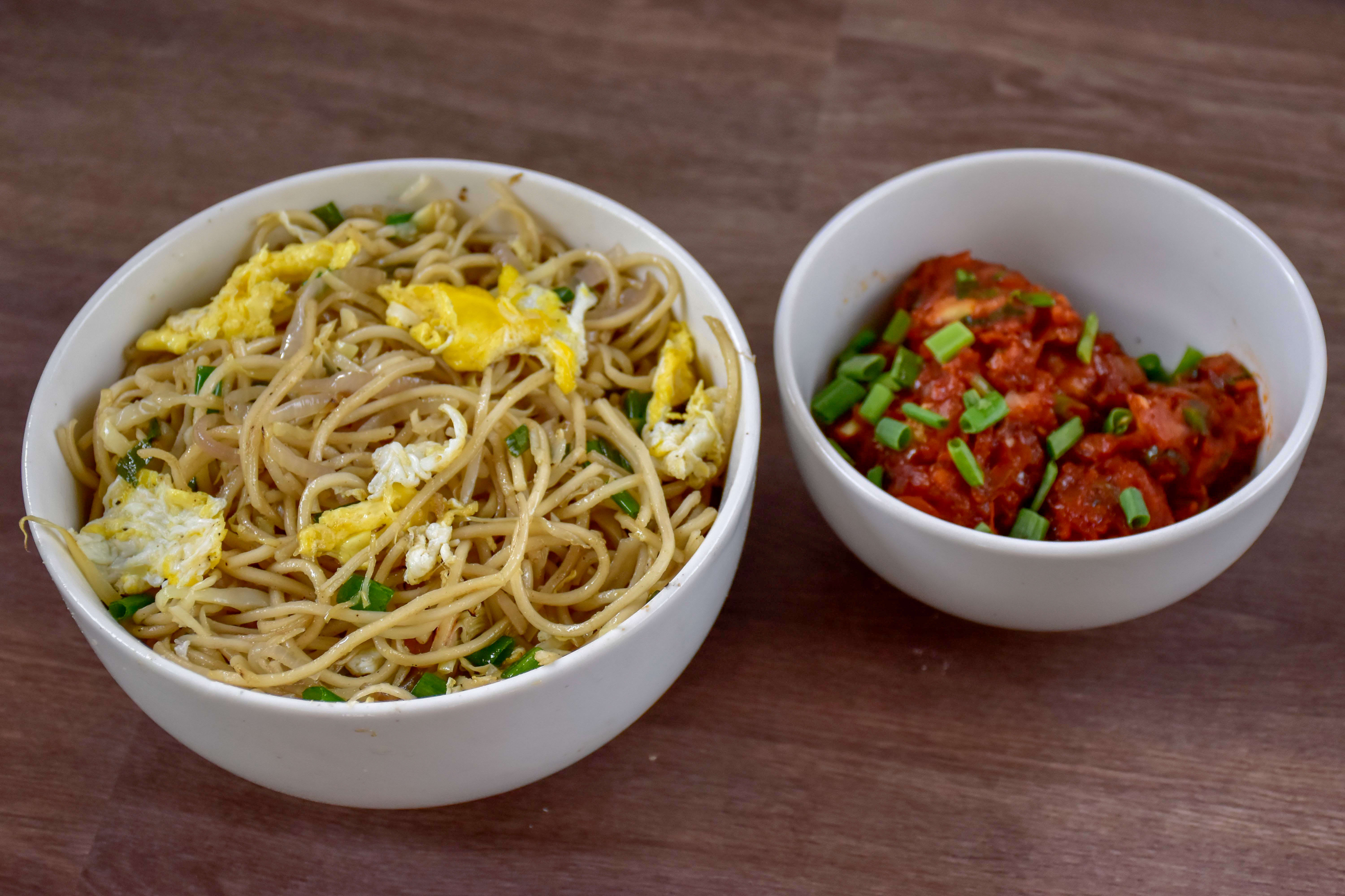 Famous Fast Food & Noodles - Logo