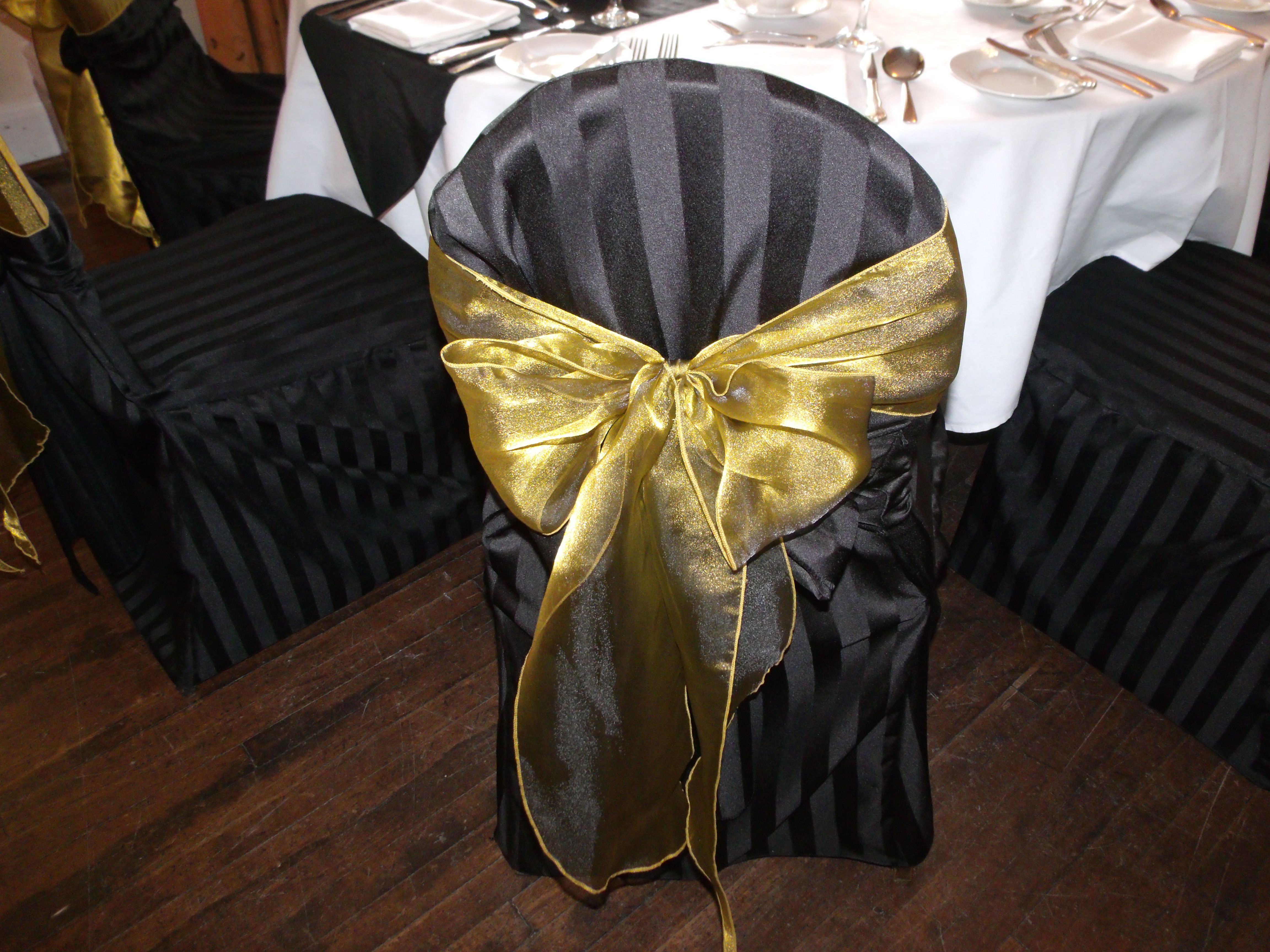 Fancy Chair Covers &a; Decor - Logo