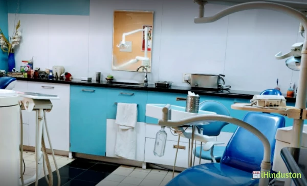 Fernandes Multi Speciality Dental Clinic & Implants Cen - Logo