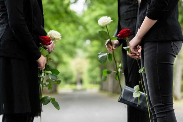 Finlayson & McKenzie Funeral Directors - Logo