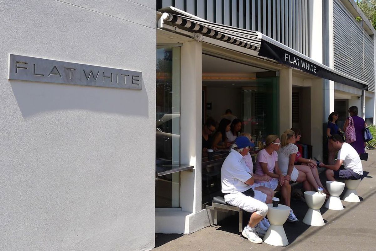 Flat White - Logo