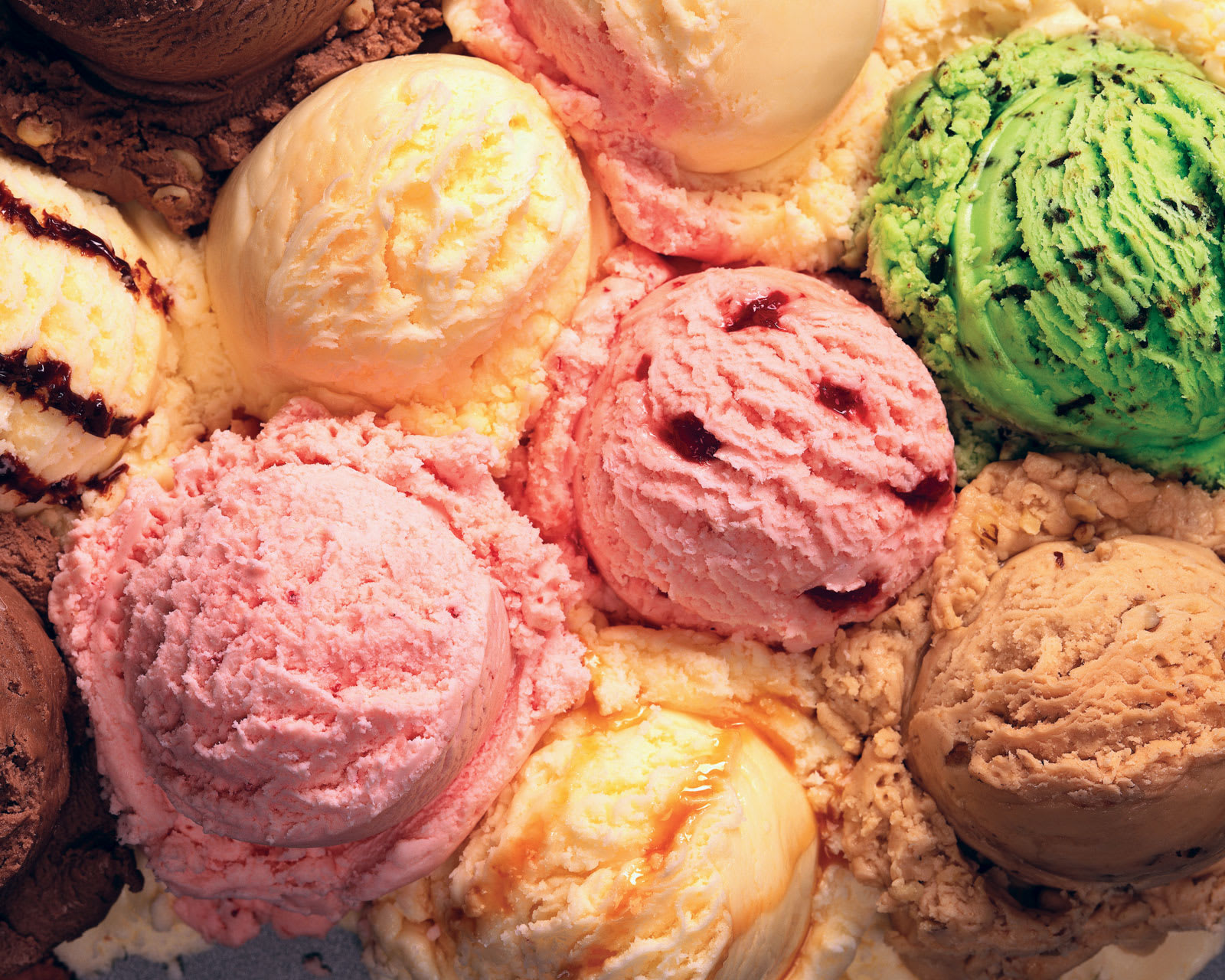 FLAVORS ICECREAM PARLOUR - Logo