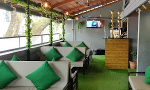 Flavours Cafe & Sheesha Lounge - Logo