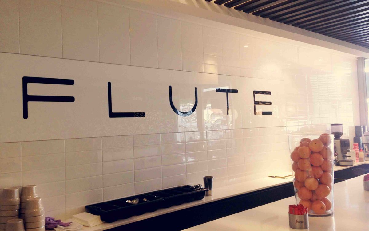 Flute Cafe - Logo