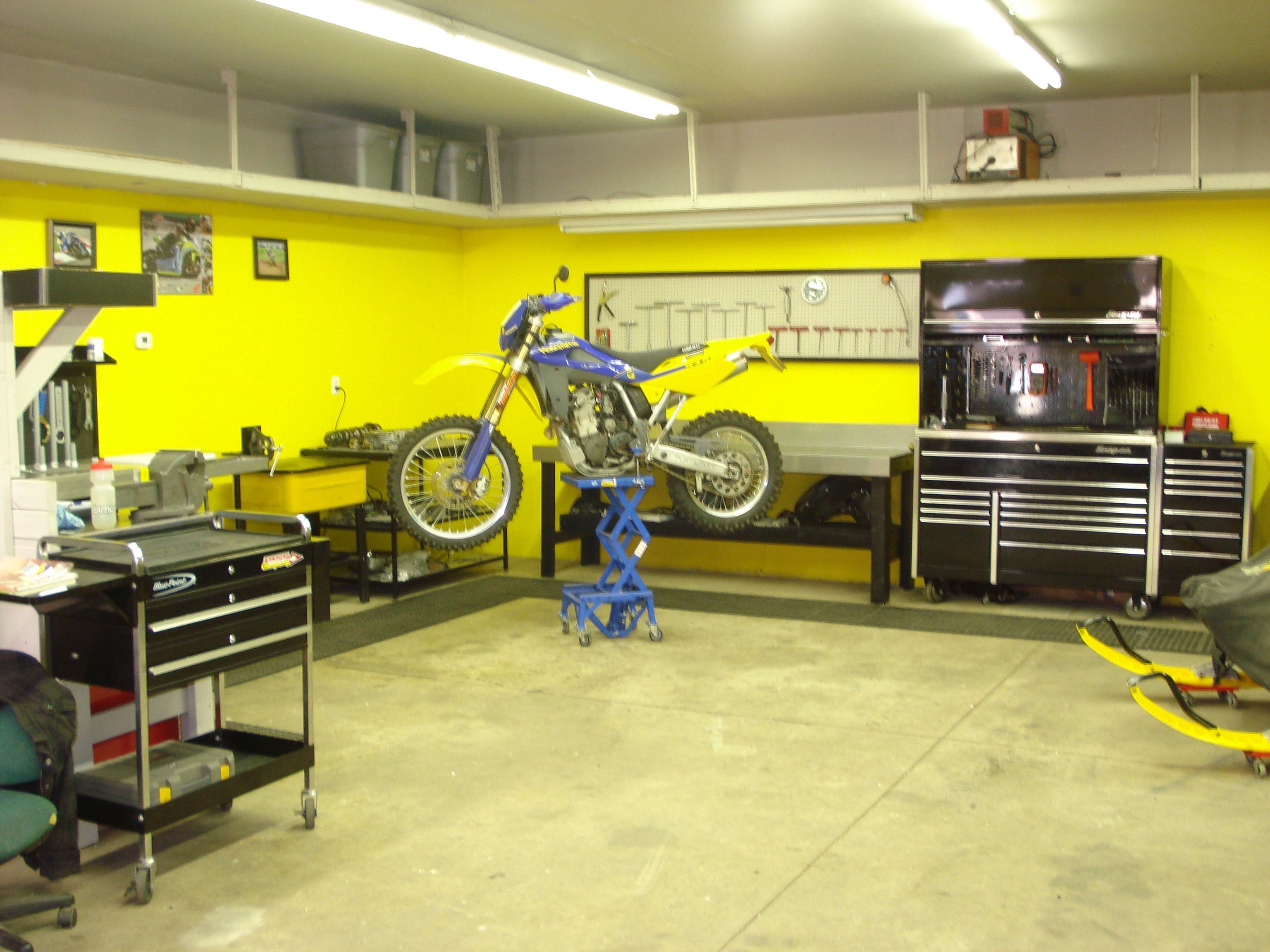Flybyu Motorsports - Logo