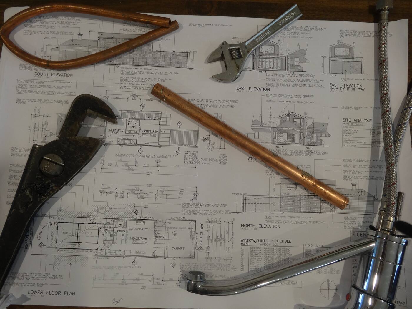 Focus On Plumbing - Logo